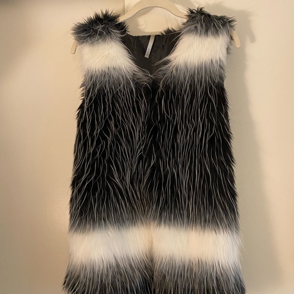 Tops - Faux Fur Vest